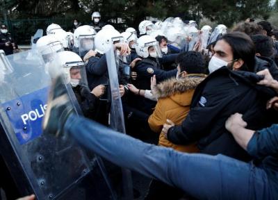 اعتراض دانشجویان ترکیه به انتخاب رئیس دانشگاه از سوی اردوغان