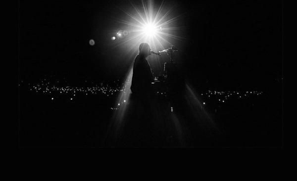 متن کامل و ترجمه آهنگ Turn the Lights Back On از Billy Joel متن کامل و ترجمه آهنگ Turn the Lights Back On از Billy Joel