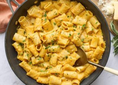 طرز تهیه پاستا کدو حلوایی با سس کرمی و پارمزان